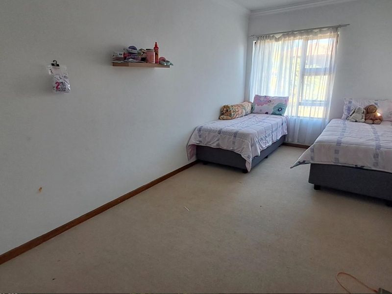 3 Bedroom House for sale In Broadacress - Photo 6