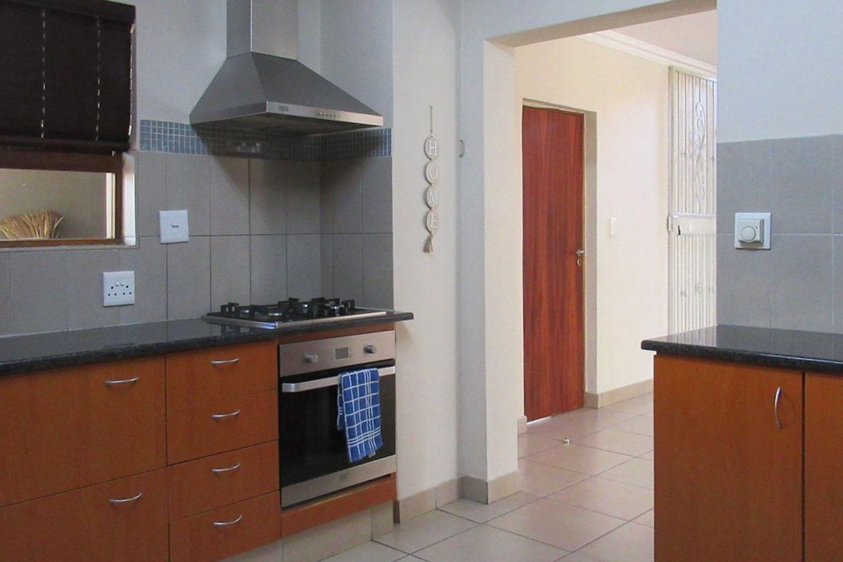 3 Bedroom House for sale In Broadacress - Photo 4