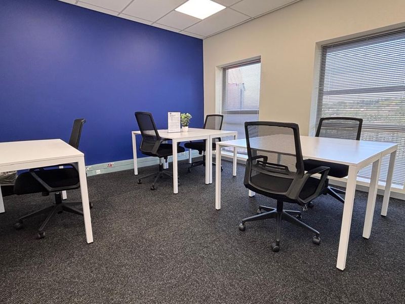 Moreleta Park - Flexible terms - Premium Office & Coworking Space! - Photo 5