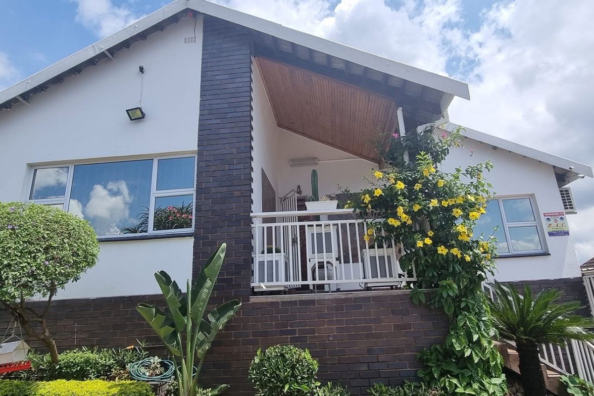 A cherished home of over 44 Years  - Photo 4