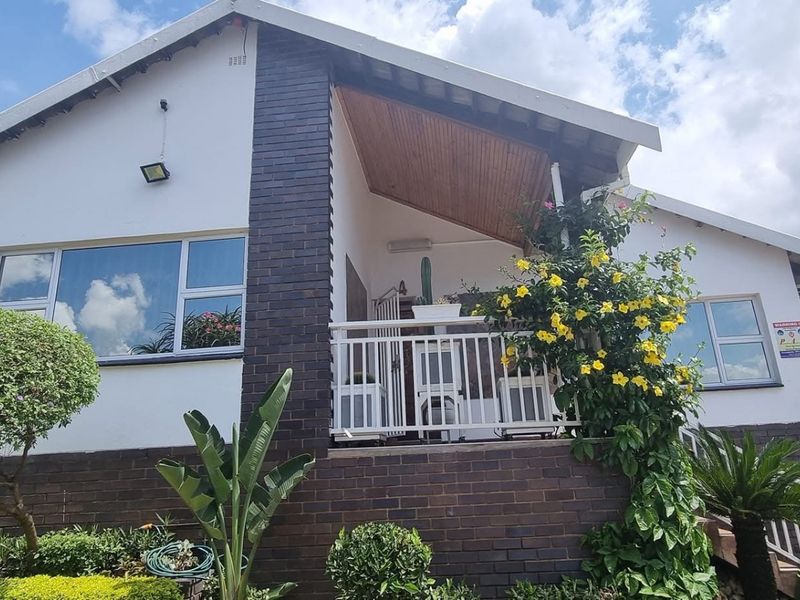 A cherished home of over 44 Years  - Photo 4