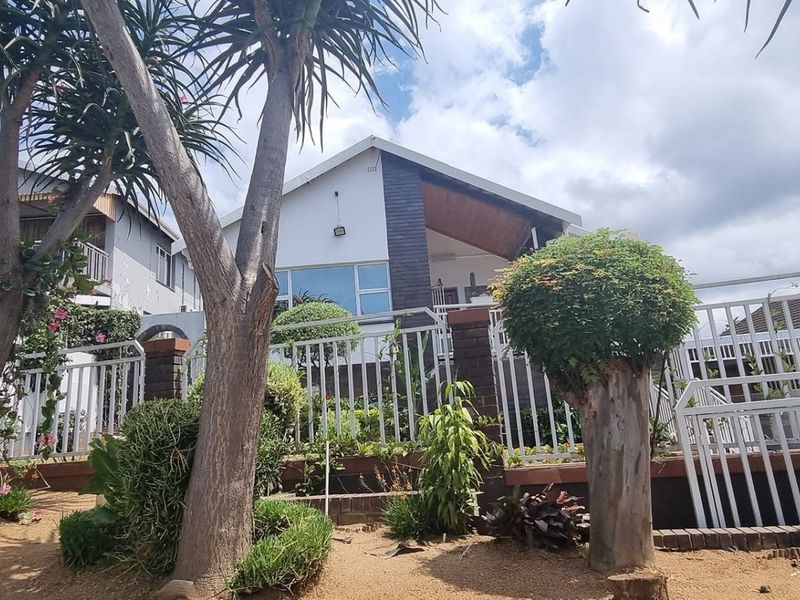 A cherished home of over 44 Years  - Photo 5