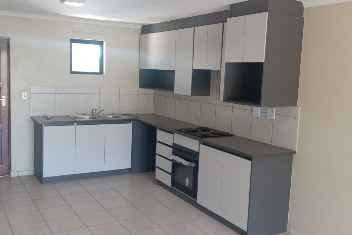 2 Bedroom 1 Bathroom first floor apartment for sale. - Photo 3