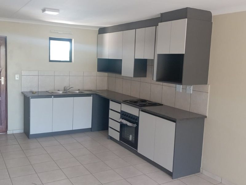 2 Bedroom 1 Bathroom first floor apartment for sale. - Photo 3