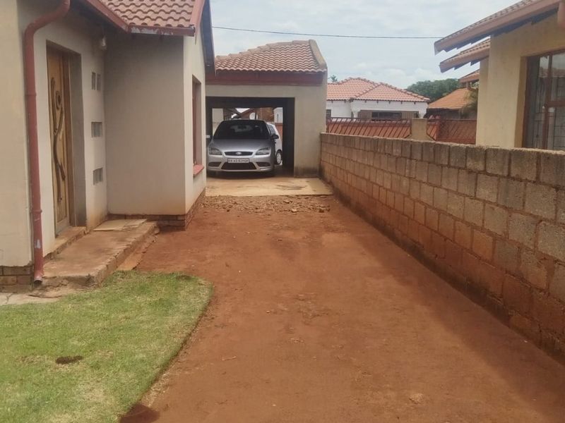 READY TO MOVE FOR BEGINNERS OR FRESH START ON LIFE - Photo 6