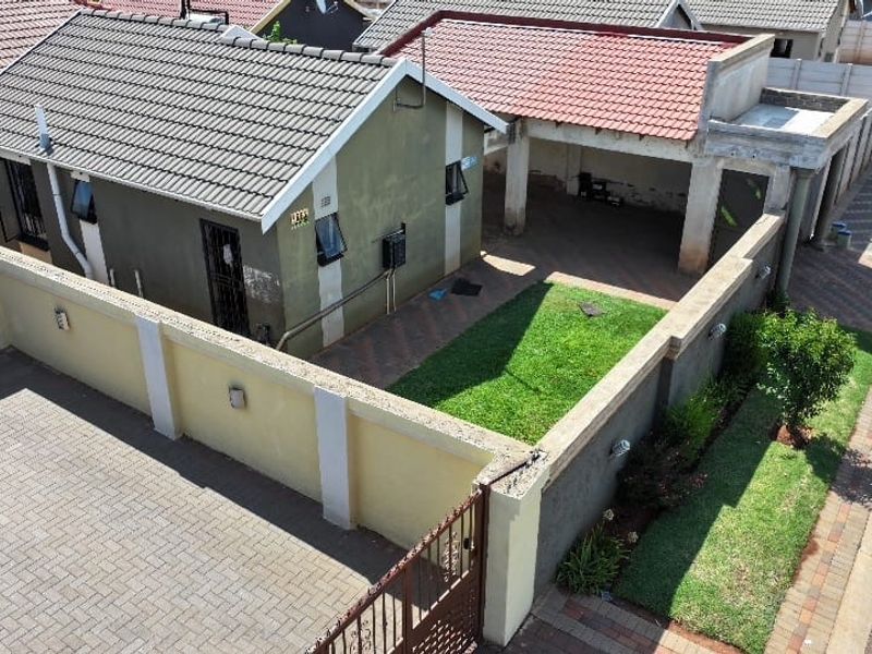 THIS CHARMING 2BEDROOM HOUSE FOR SALE IN SKY CITY - Photo 3