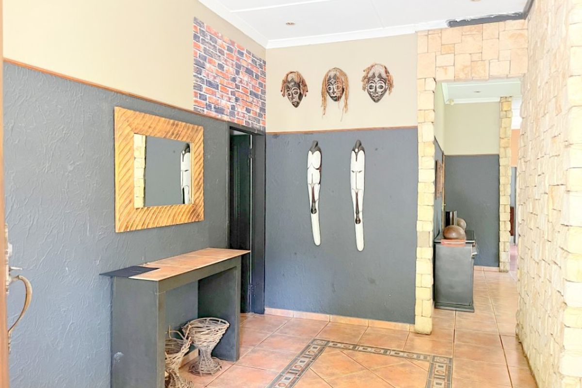 Spacious 5-Bedroom Family Haven on a 2000m2 Stand – The Perfect Place to Call Home!  - Photo 5