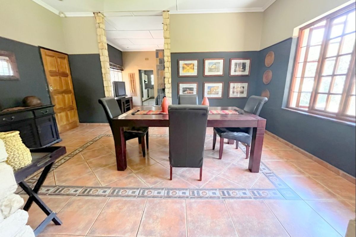 Spacious 5-Bedroom Family Haven on a 2000m2 Stand – The Perfect Place to Call Home!  - Photo 3