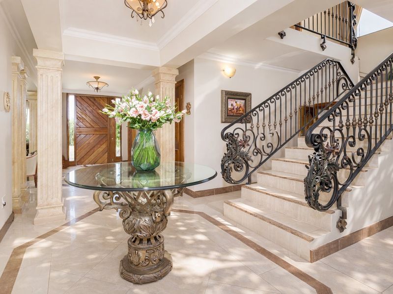 Italian-Inspired Elegance in Caribbean Beach Estate - Photo 9