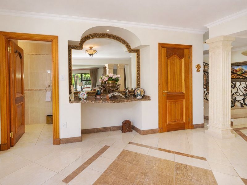 Italian-Inspired Elegance in Caribbean Beach Estate - Photo 4