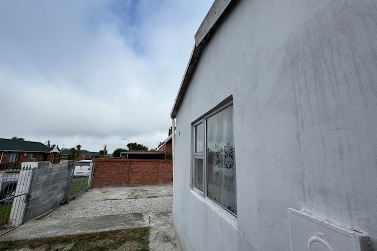 3 Bed House in Bridgemeade for Sale - Photo 3