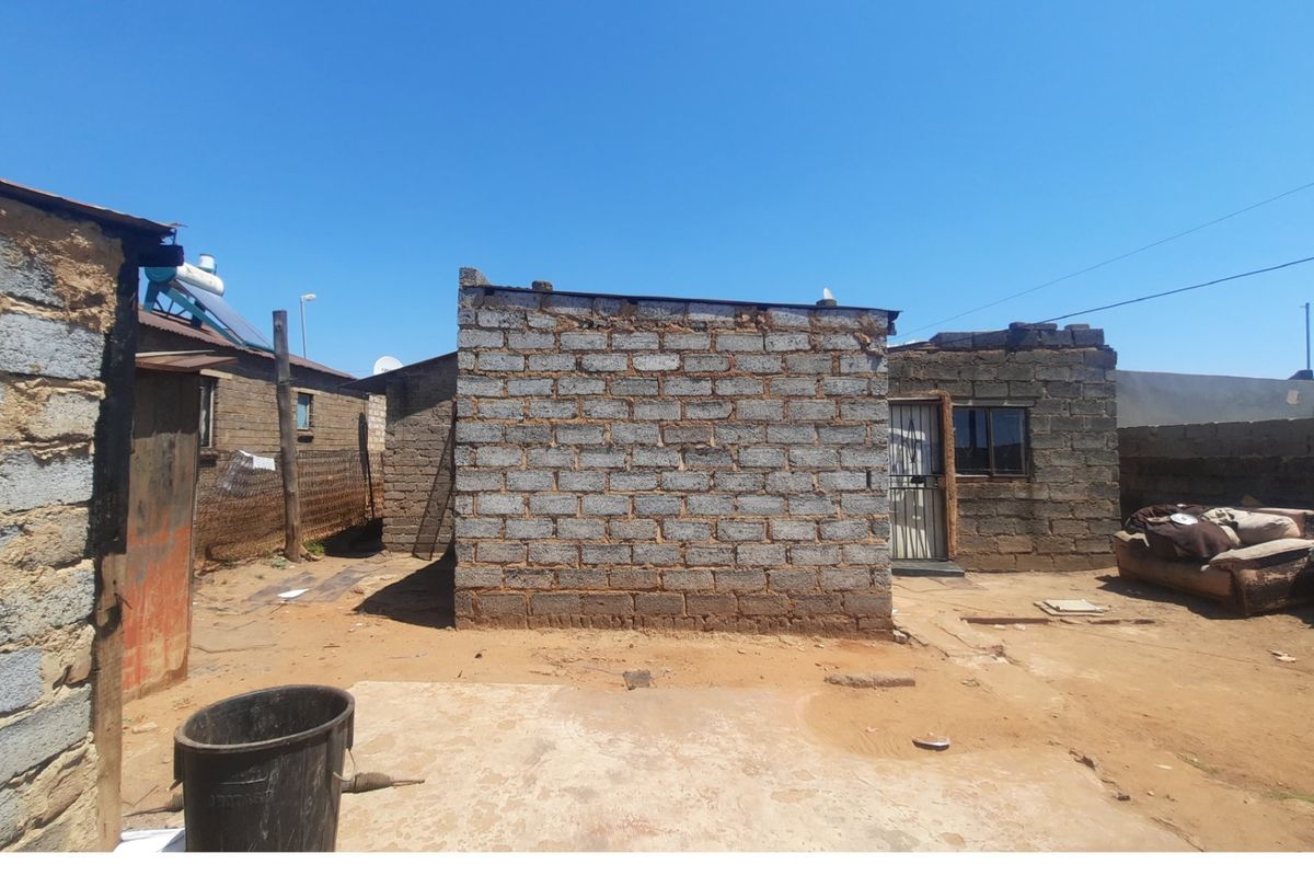 INVESTMENT OPPORTUNITY IN IVORY PARK  - Photo 3