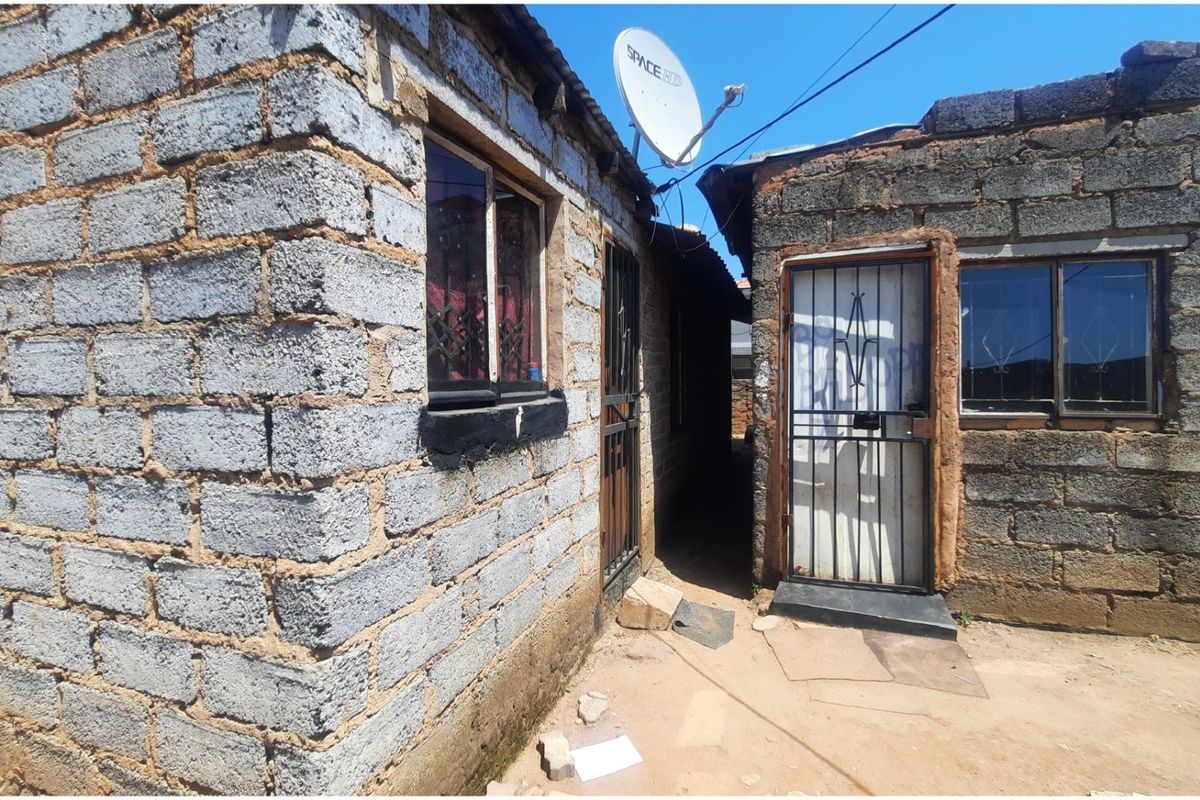 INVESTMENT OPPORTUNITY IN IVORY PARK  - Photo 2