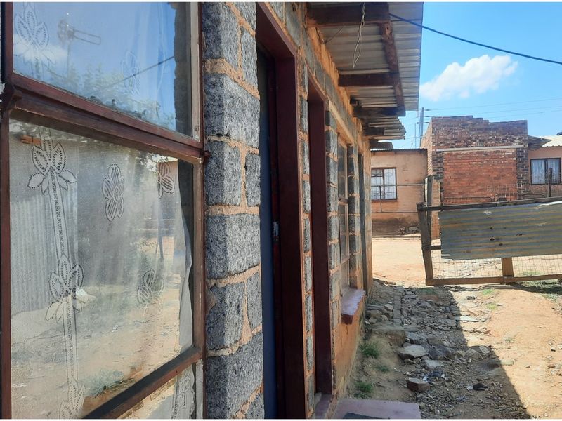 PRIME INVESTMENT OPPORTUNITY IN IVORY PARK  - Photo 6