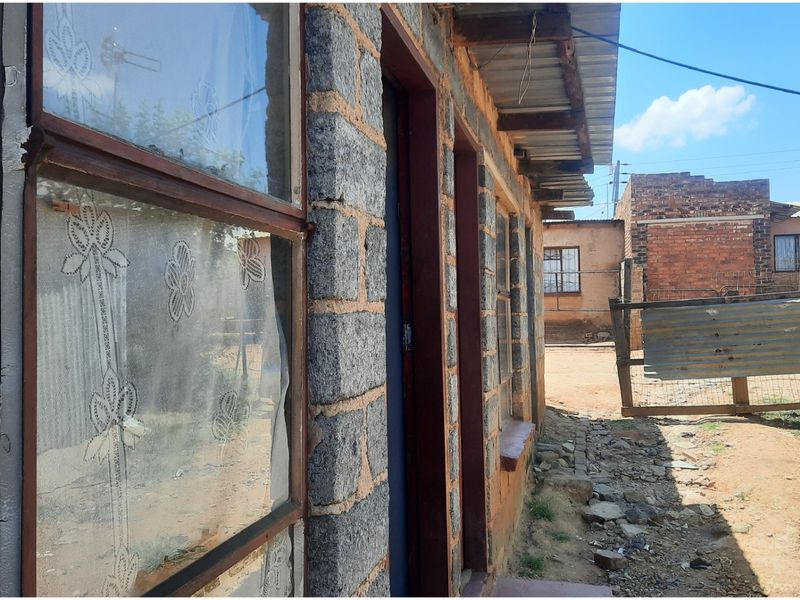 PRIME INVESTMENT OPPORTUNITY IN IVORY PARK  - Photo 4