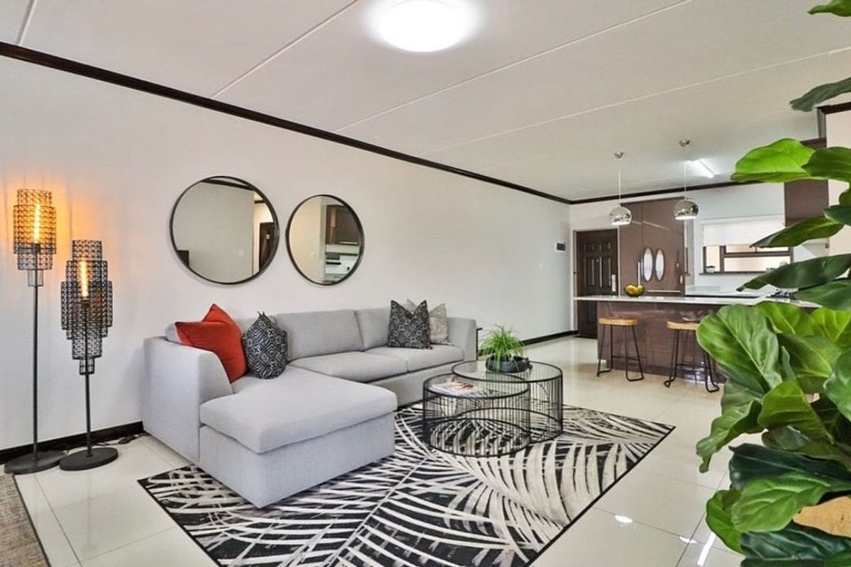 2 bed 2 bath first floor available immediately  - Photo 2