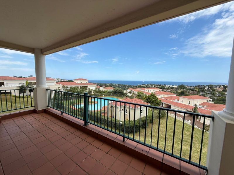 For Sale in La Lucia, Stepless two bedroom luxury apartment with amazing sea views. - Photo 1