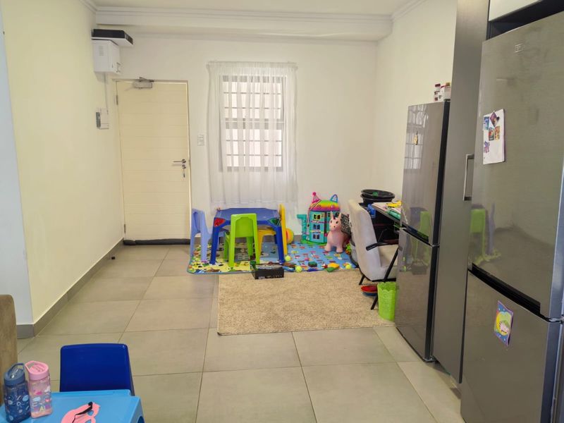 3 Bed Apartment in Ballito Central for Sale - Photo 9