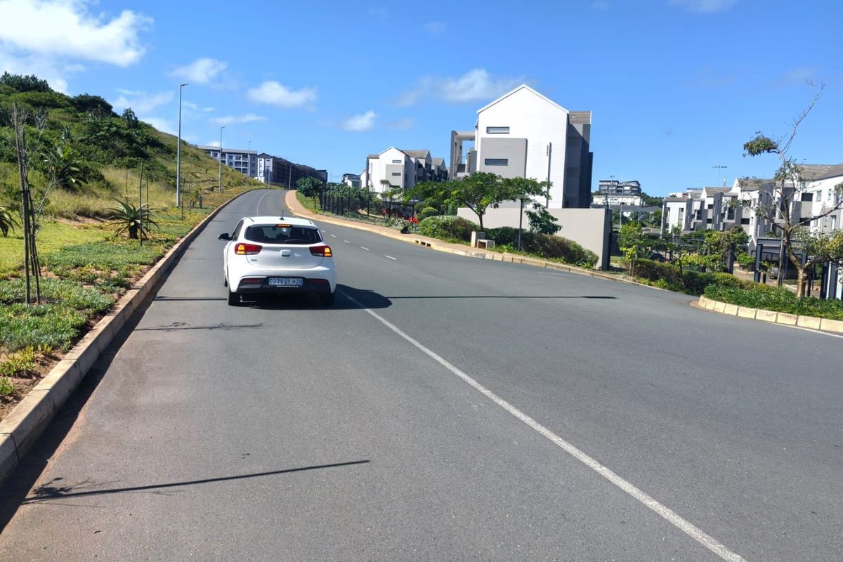 3 Bed Apartment in Ballito Central for Sale - Photo 3