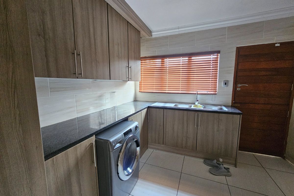 Centrally Located Family Home In White River  - Photo 5