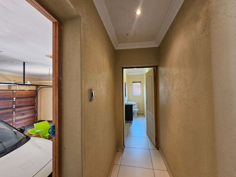 Centrally Located Family Home In White River  - Photo 9