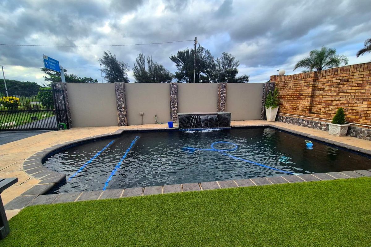 3 Bedroom House for sale in Merewent - Photo 2