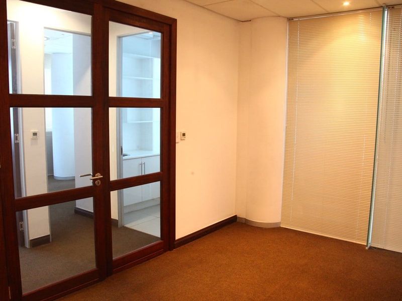 Esteemed Office to rent in Sinosteel Plaza, Morningside  - Photo 9