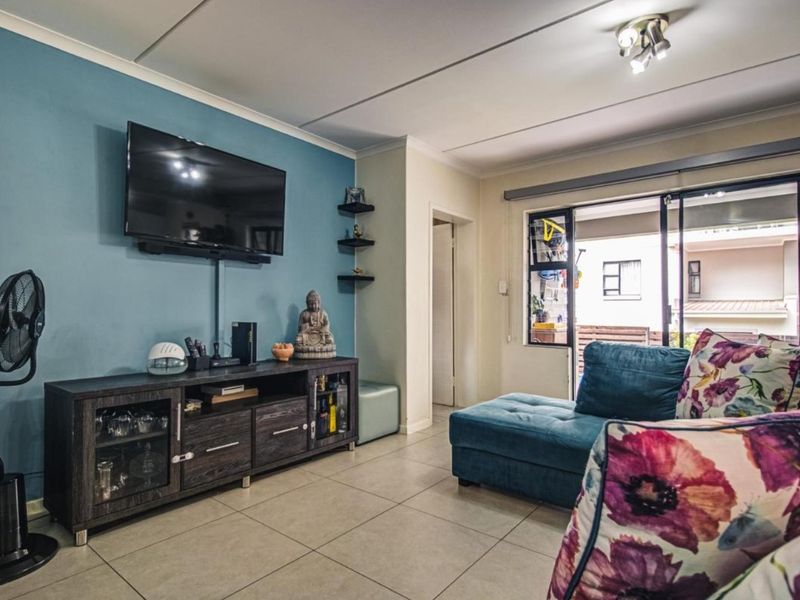 Take a look at this beautiful home and everything it has to offer. - Photo 10