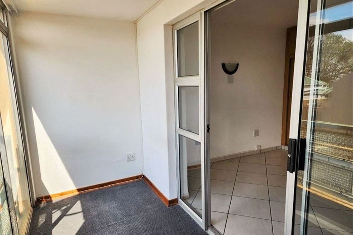 Stylish Compact Living with a Sparkling Pool Retreat - Photo 3