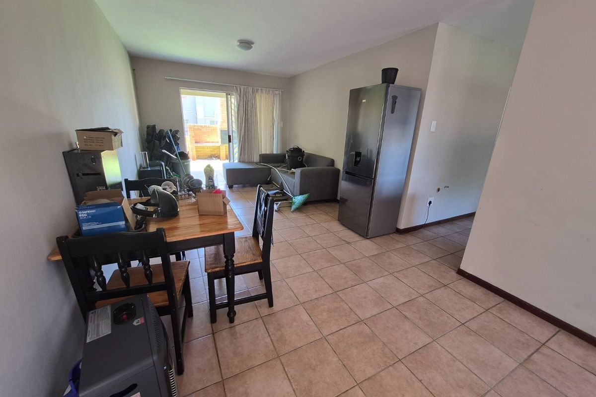 Spacious Apartment Near Montana Hospital - Photo 4