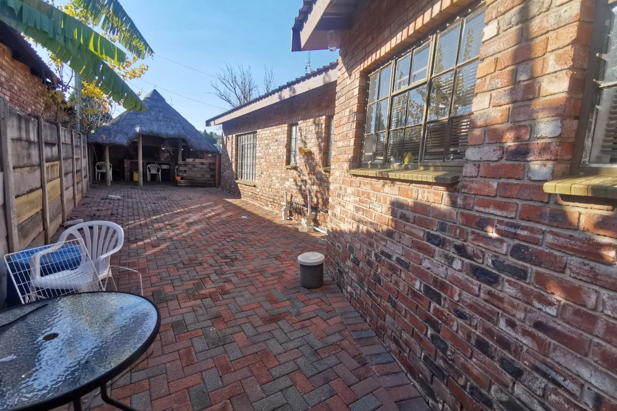 3 Properties For Sale in Collerville - Photo 3