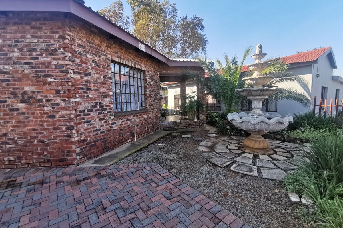 3 Properties For Sale in Collerville - Photo 2