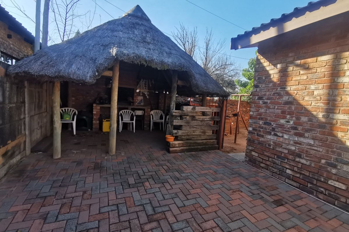 3 Properties For Sale in Collerville - Photo 4