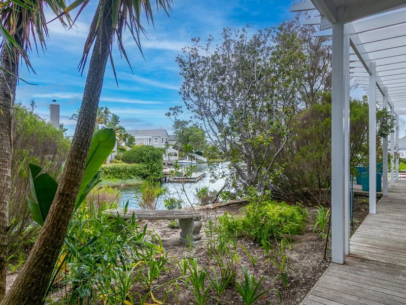 Exceptional Waterfront Living with Private Jetty on Thesen Islands - Photo 8