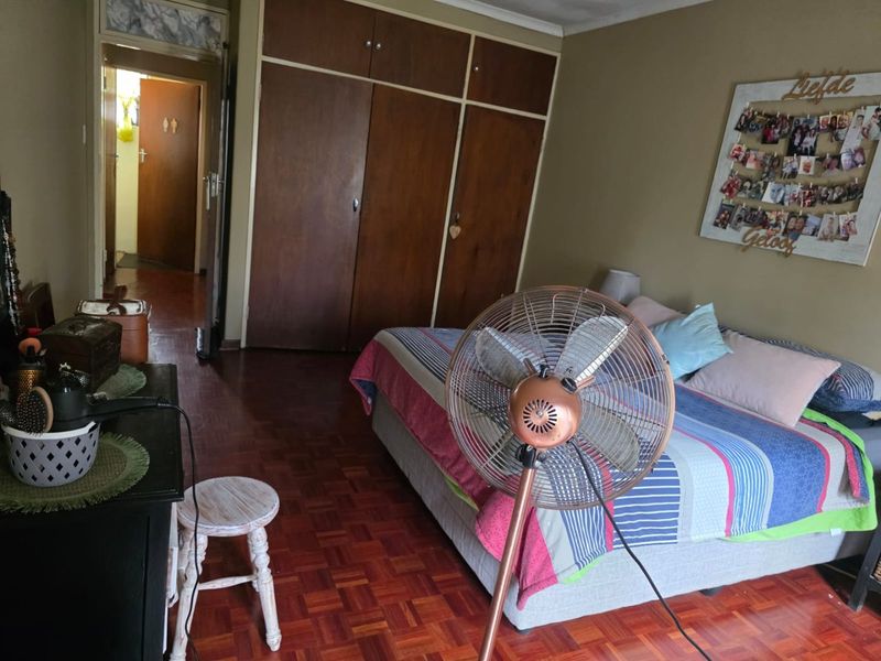 Prime Investment Alert: Spacious Apartment Block for Sale - Photo 7