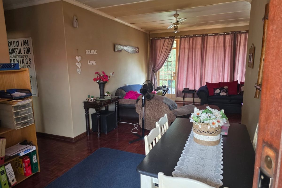 Prime Investment Alert: Spacious Apartment Block for Sale - Photo 5