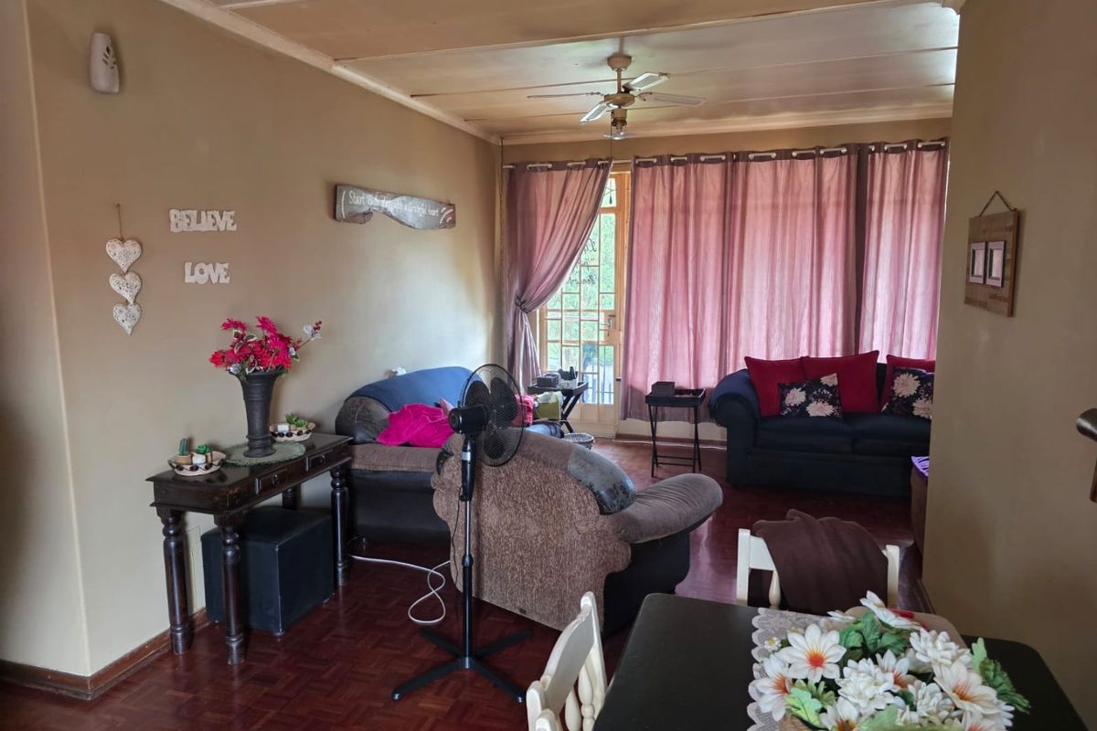 Prime Investment Alert: Spacious Apartment Block for Sale - Photo 4