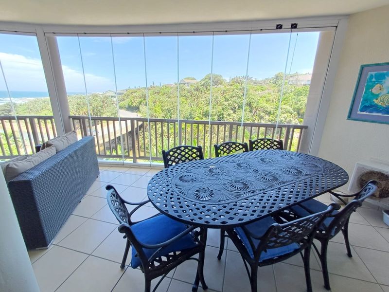 Luxury pet-friendly apartment with ocean views and double garage - Photo 7