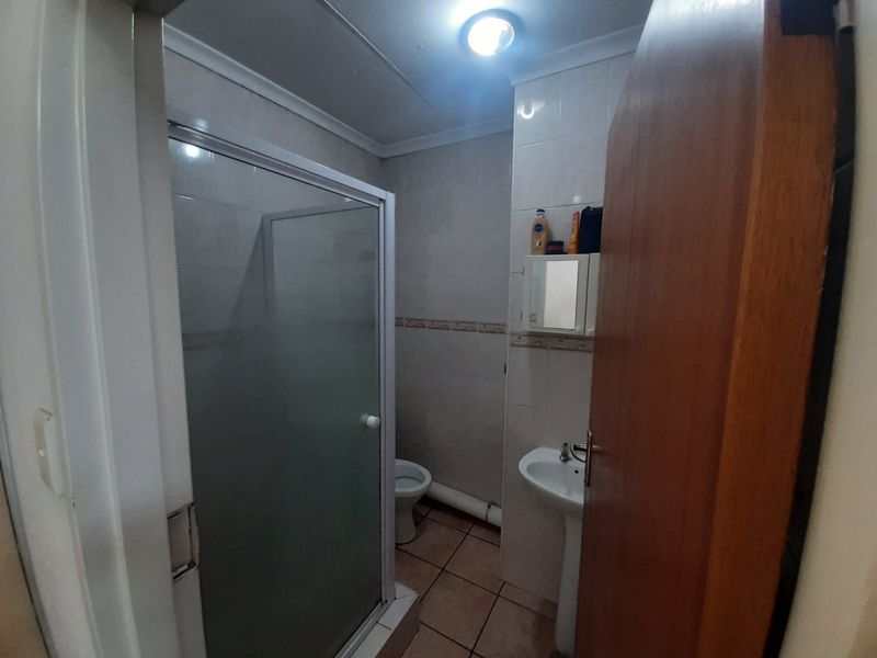 1 Bedroom Loft for Sale in Hillcrest - Photo 9