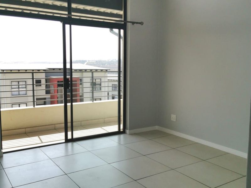 1 Bedroom Apartment / Flat for Sale in The William Estate - Photo 3