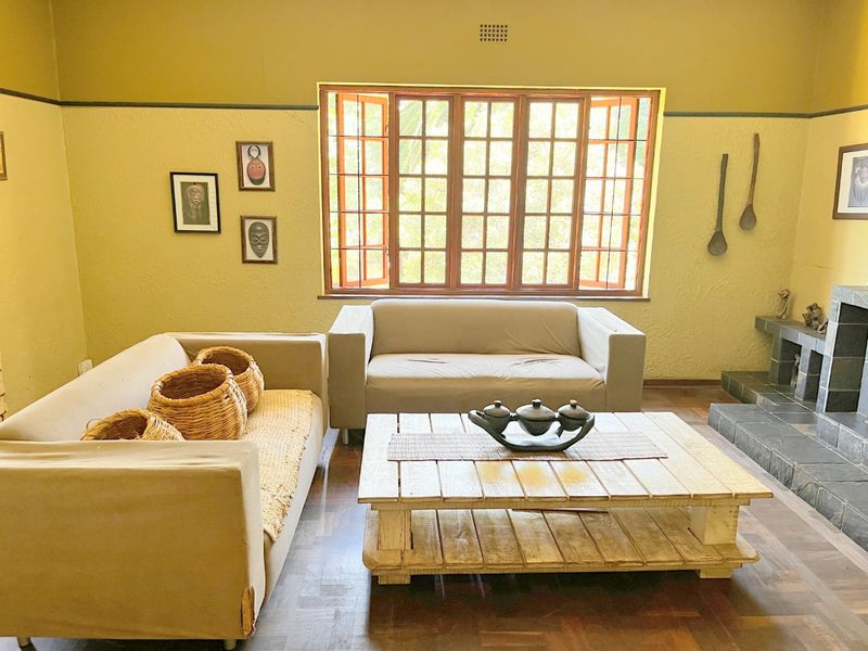 Calling investors, extended families and buyers with a multi-income setup to this Prime Investment Opportunity in Cyrildene set on a 2,000m2 stand. - Photo 7