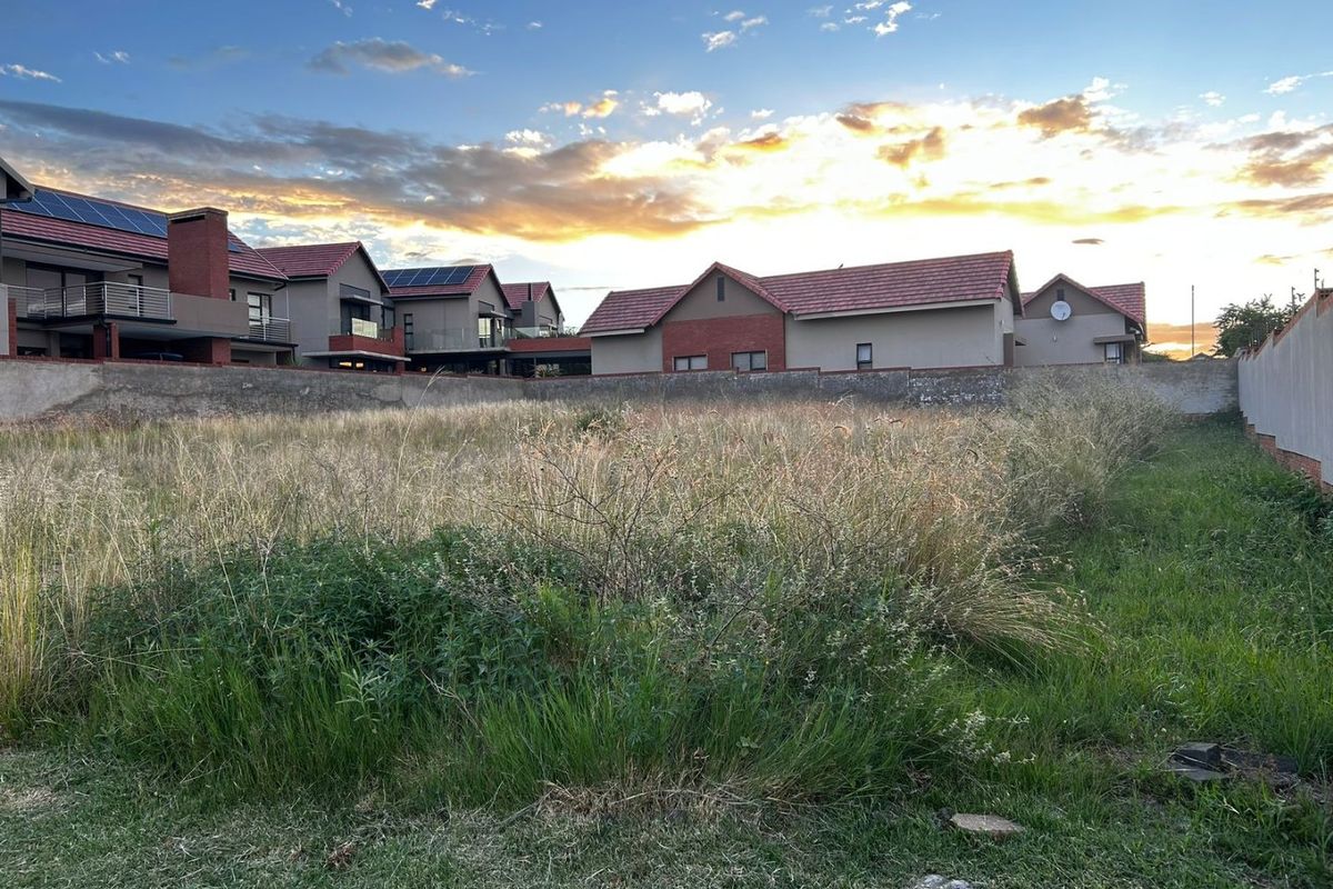 vacant stand for Sale in popular Wild olivr - Photo 4