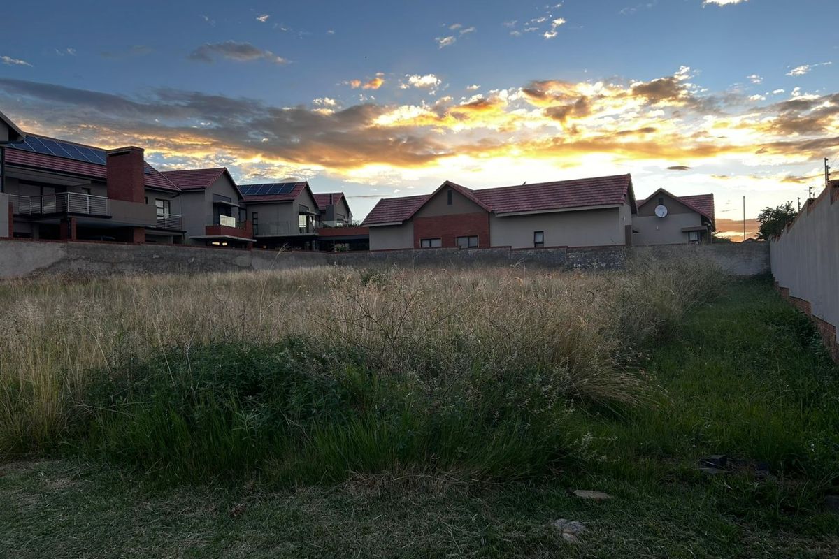 vacant stand for Sale in popular Wild olivr - Photo 2