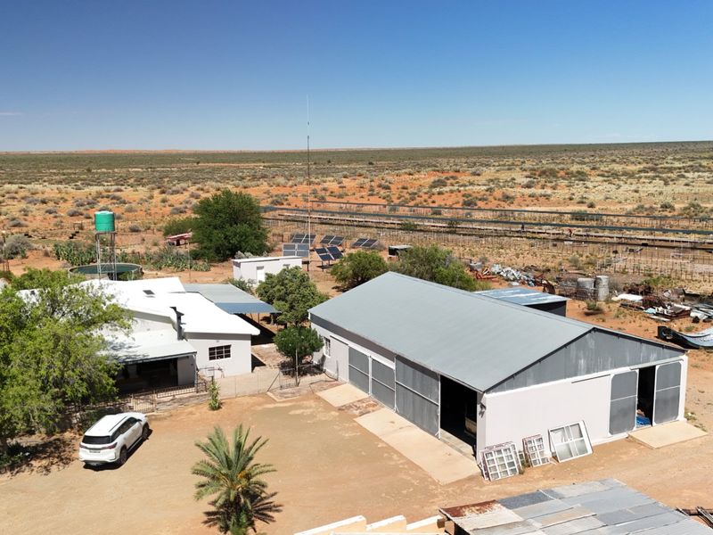 Kalahari Livestock Farm for Sale – Near Noenieput, Western Kalahari - Photo 4