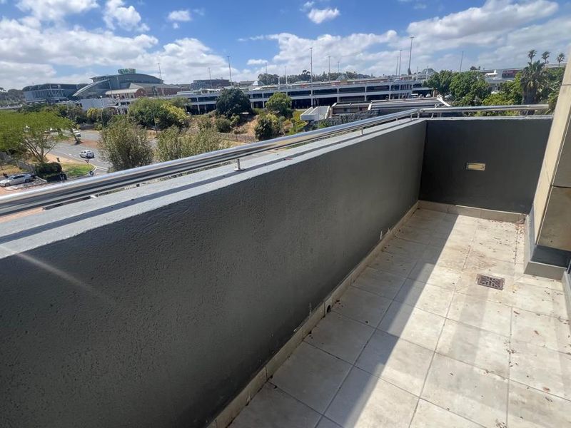 Prime 3rd Floor Office Suite with 14 Private Offices & Canteen – Cape Town To Let - Photo 9