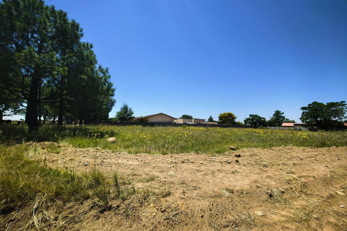 Prime Corner Double Stand in Deneysville, Free State - Photo 3