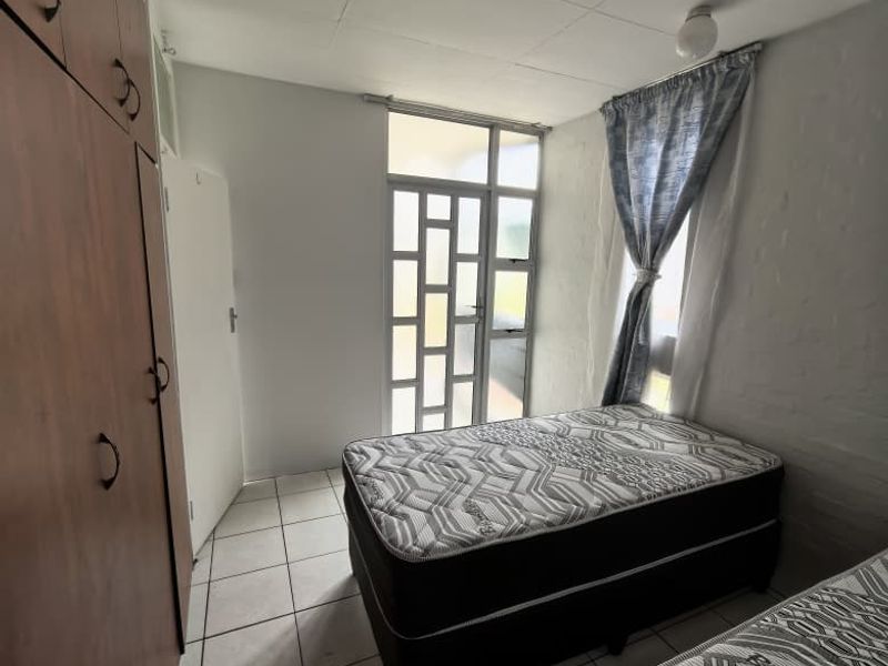 1 Bedroom, 1 Bathroom Sharing Apartment To Let In Umbilo, Durban - Photo 8