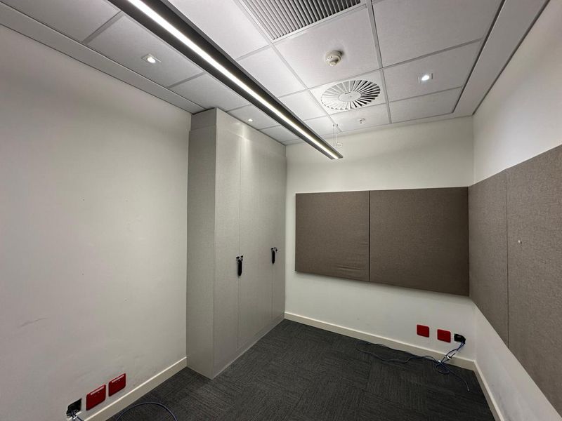 Modern office to rent in 90 Grayston Drive, Morningside- Sandton - Photo 9