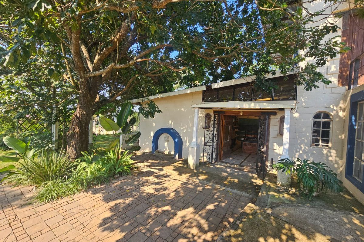 Stunning 2 Bedroom, Farmhouse Cottage  - Photo 2