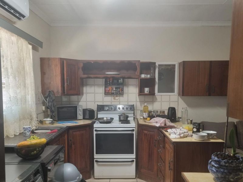 SOLE MANDATE - Photo 5